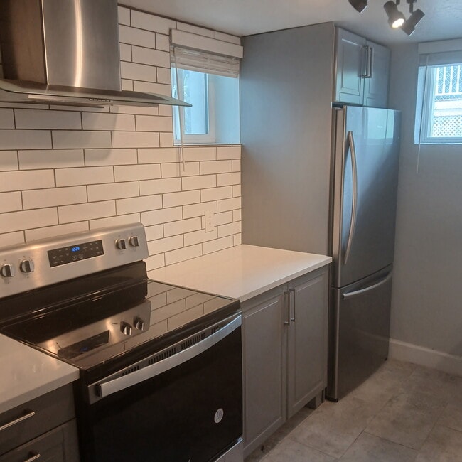 Stove and Fridge - 2284 S 900 E