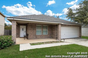 Foto principal - 25911 Torch Lily