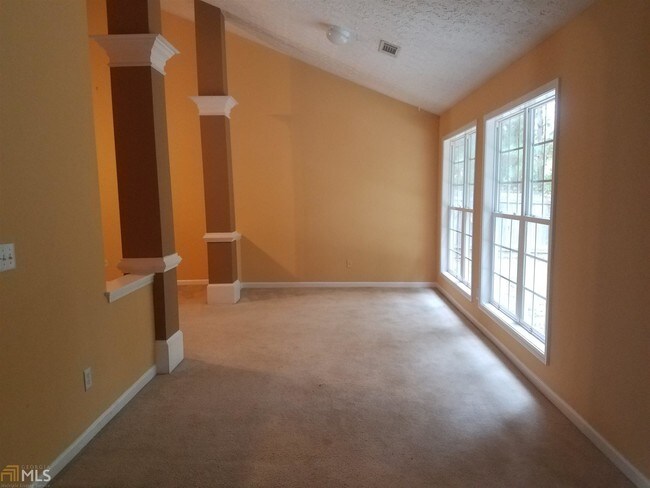 Foto del edificio - 712 Towering Pine Trail SE