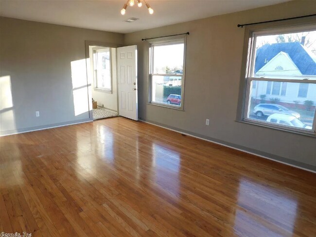 Foto del edificio - 1724 W 19th St