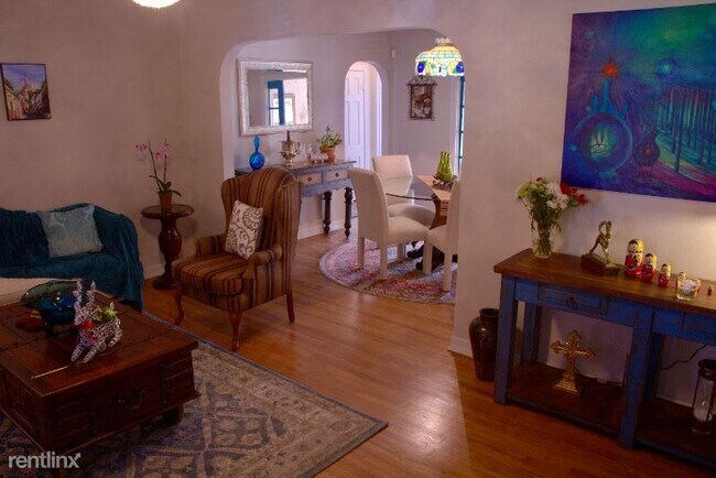 Foto del edificio - 2 br, 2 bath House - 2038 W Craig Pl