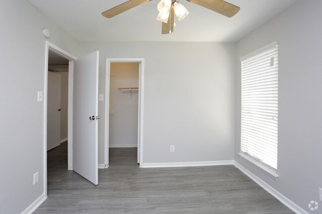 Bedroom - Buena Vista Apartments