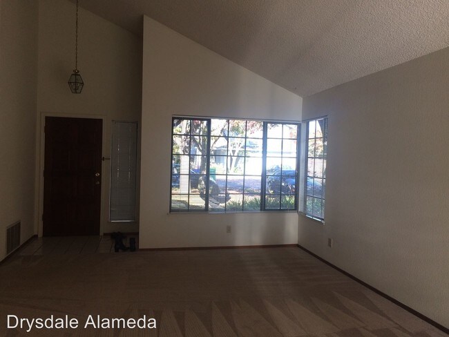 Building Photo - 4 br, 3 bath House - 22 Wexford Place