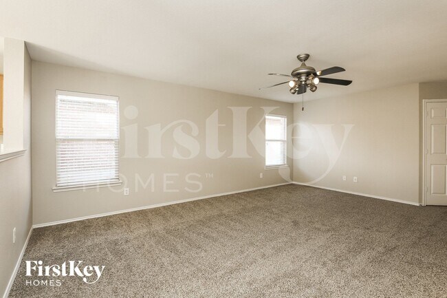 Foto del edificio - 3300 Groveland Terrace
