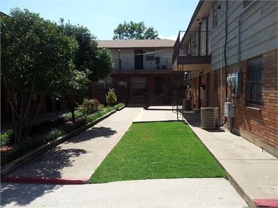 Building Photo - 715 N Rockwell Ave