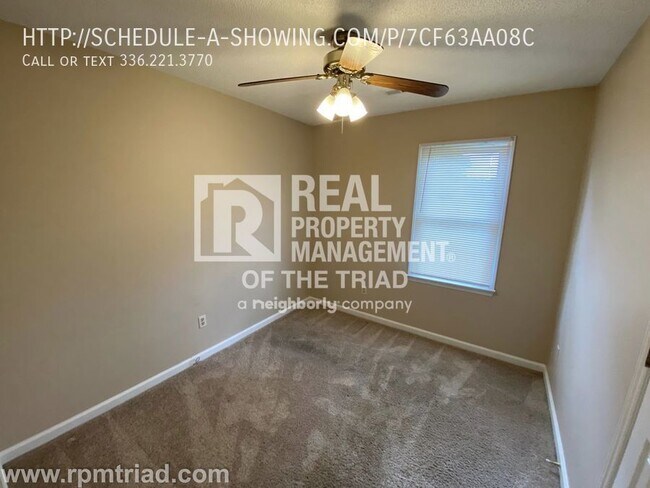 Building Photo - Updated 3BR/2BA Home in NE Greensboro
