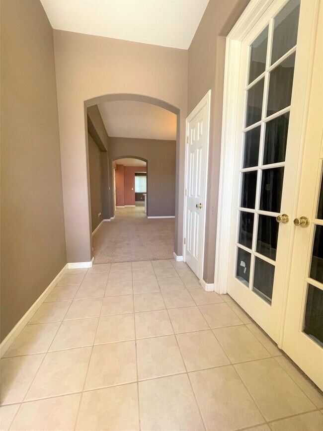 Building Photo - 4675 Tolman Way