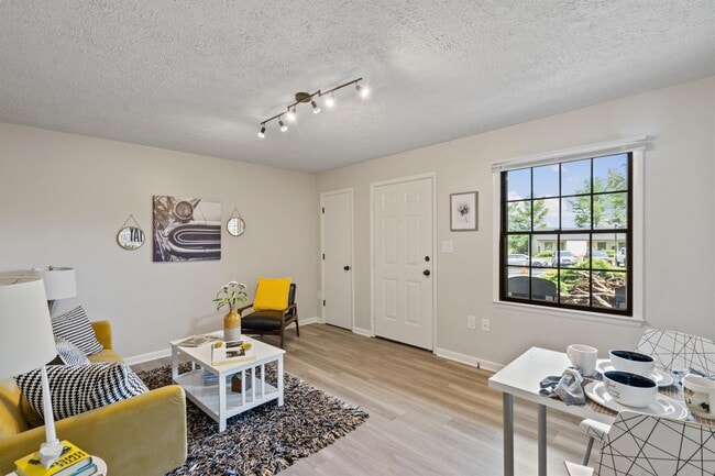 Foto del edificio - 2537 Bradford Ct