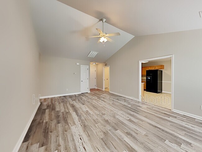 Foto del edificio - 5707 Sycamore Glen Rd