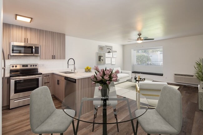 Interior Photo - The Sands