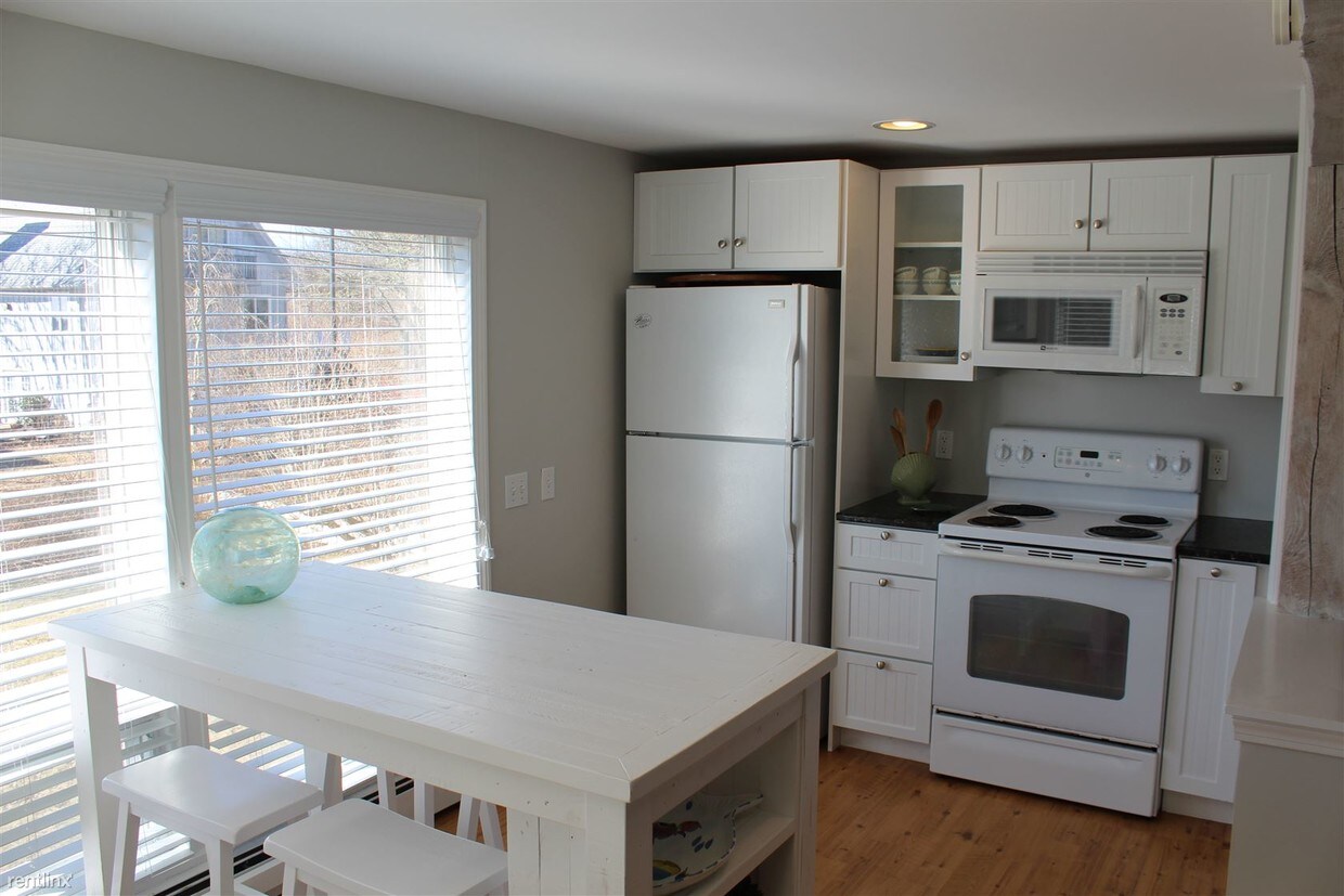 Primary Photo - 3 br, 2 bath House - 102 Sand Piper Dr