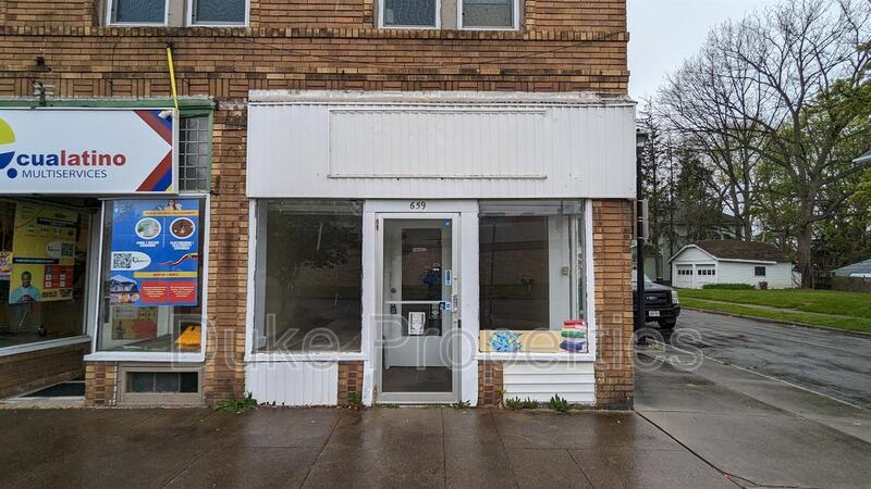 Foto principal - 659 Thurston Rd