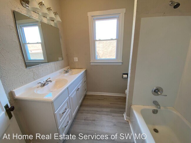 Building Photo - 4 br, 1 bath House - 609 S Grant