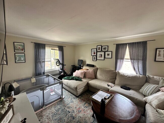 Building Photo - 32 Bishop Rd