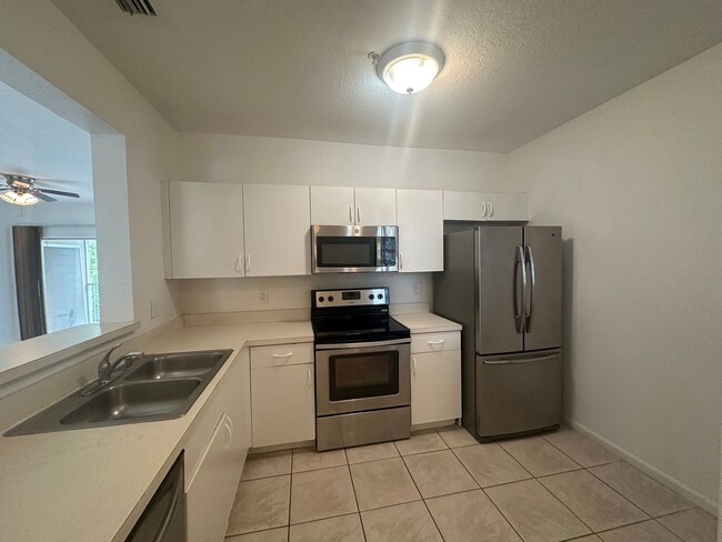 Foto del edificio - 3 Bedroom Townhome in West Palm Beach