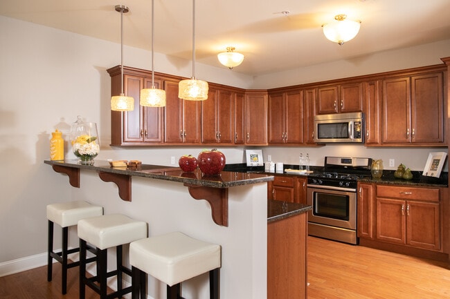 Building Photo - Vineyard Commons