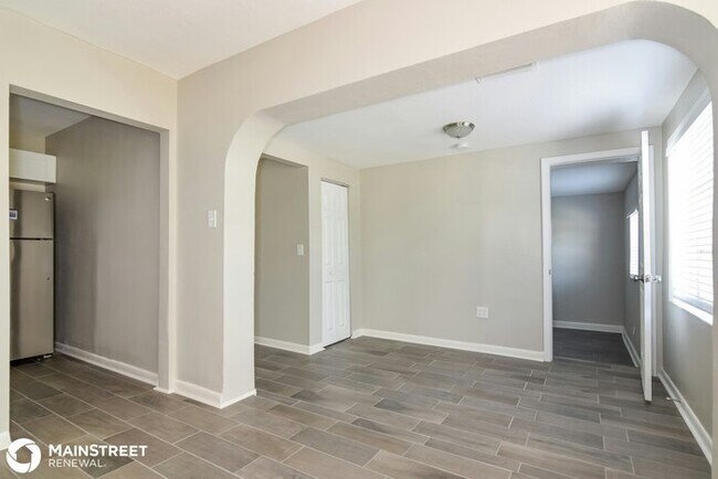 Building Photo - 5224 S Puritan Ave, Tampa, FL 33611