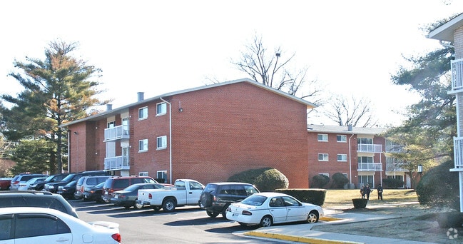 Foto del edificio - Coralain Gardens Apts