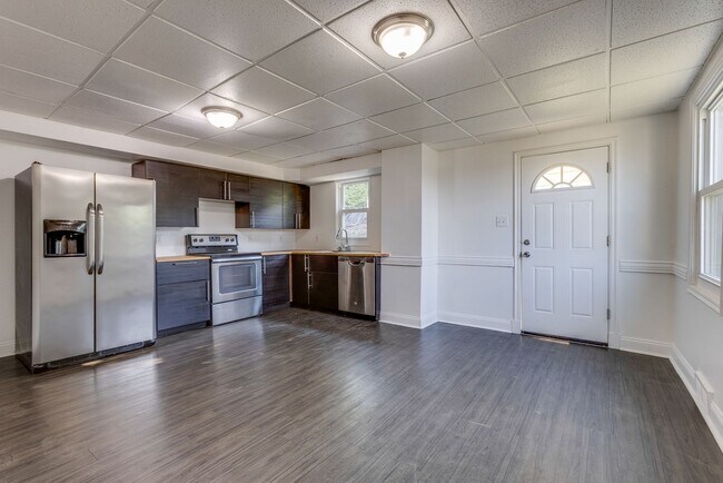 Foto del edificio - Available MAY 2026 - Beautiful 2 bedroom home in Mt Washington!