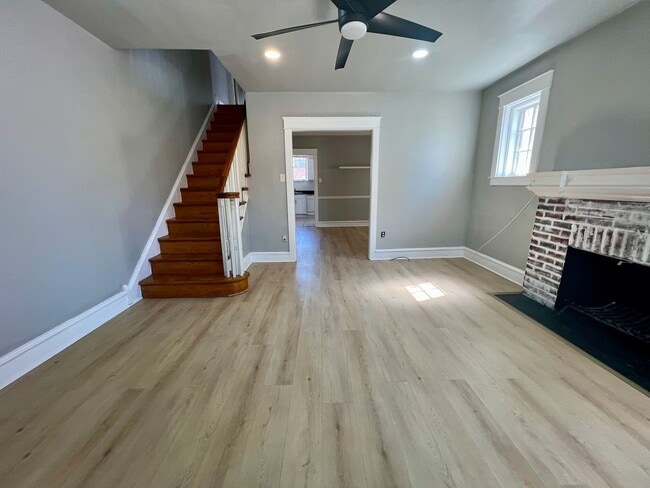 Foto del edificio - Gorgeous 3-Bedroom Townhome in Parkside! Available NOW!