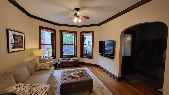 Living Room - 2012 W Haddon Ave