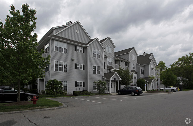 Avalon, West Oaks - eaves Wilmington West