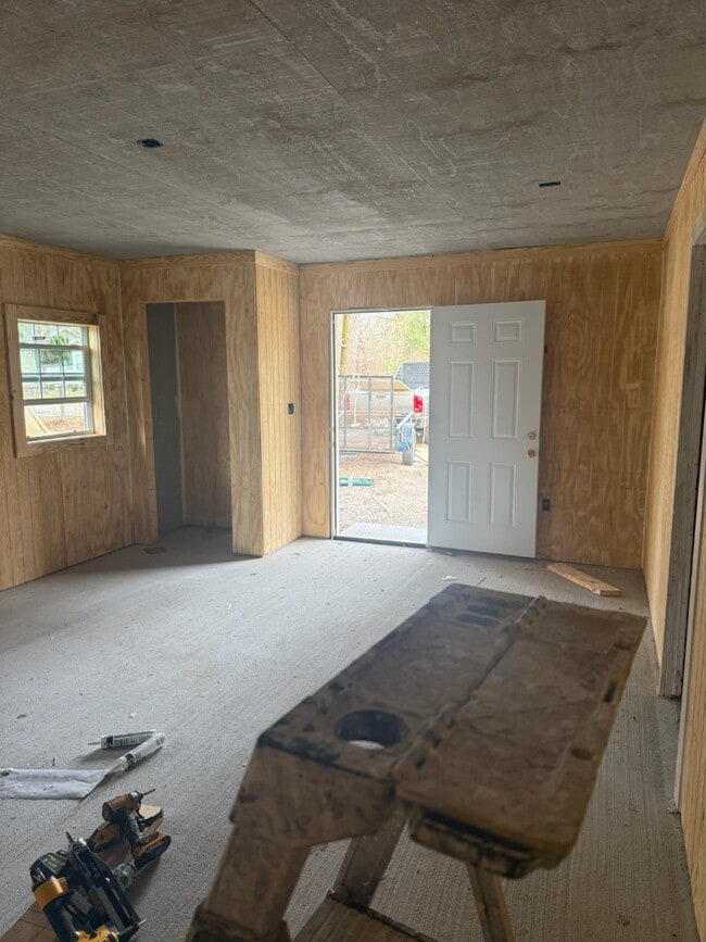 Building Photo - 12325 N Englewood Dr