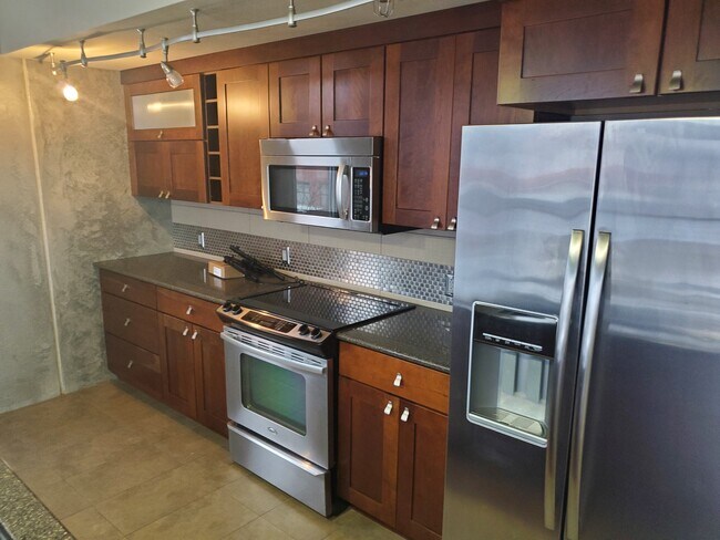 Foto del edificio - 309 E 5th St