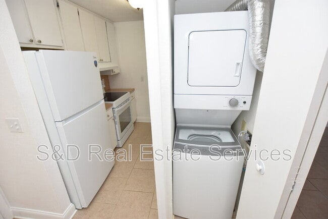 Foto del edificio - 141 Fernery Rd