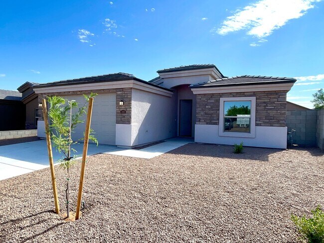 Building Photo - Gorgeous 2024 Built 3 Bedroom 2 Bath Home!