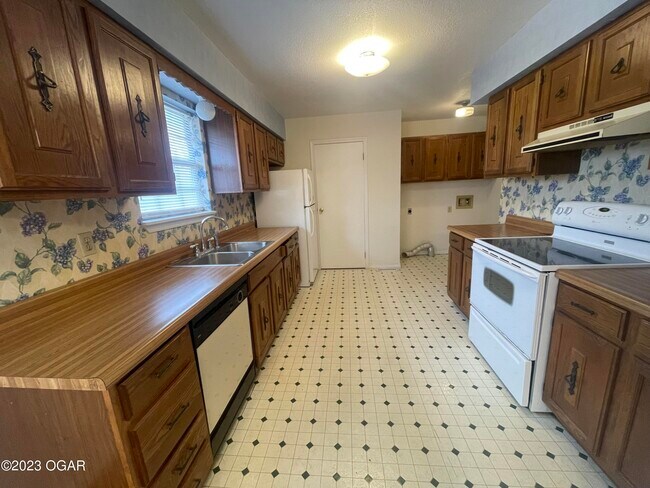 Foto del edificio - 4025 Belle-Locke Pl