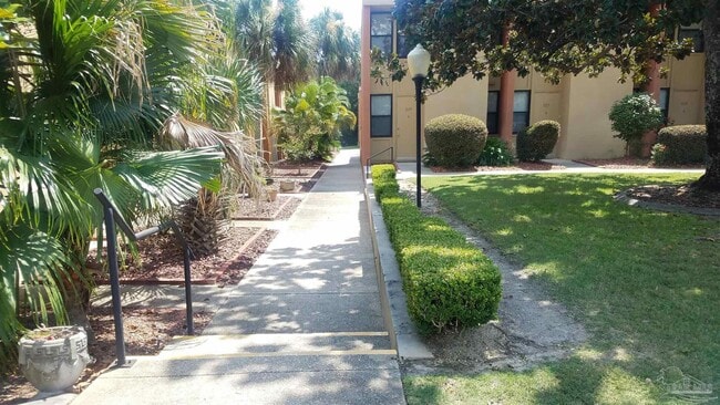 Building Photo - 201 Pensacola Beach Rd