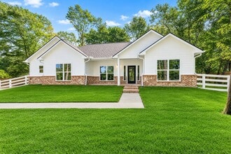 Building Photo - 5161 Lazy Ln