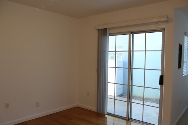 Foto del edificio - 5424 Colfax Ave