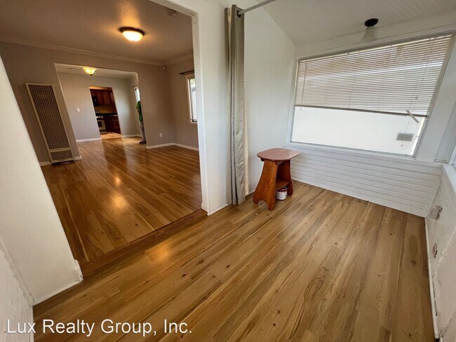 Foto del edificio - 2 br, 1 bath House - 558 A St