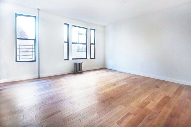 Building Photo - 601 W 149th St