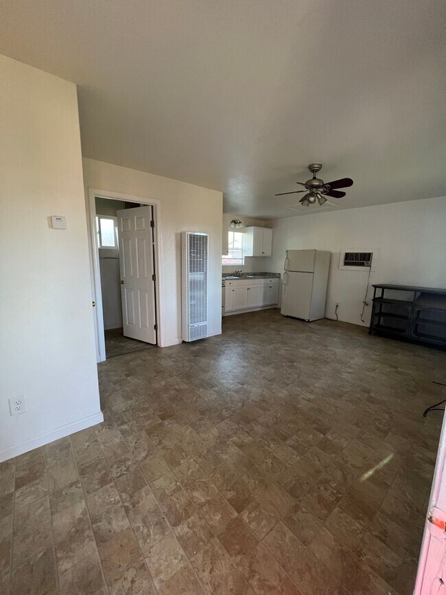 Foto del edificio - 2103 Elgin St