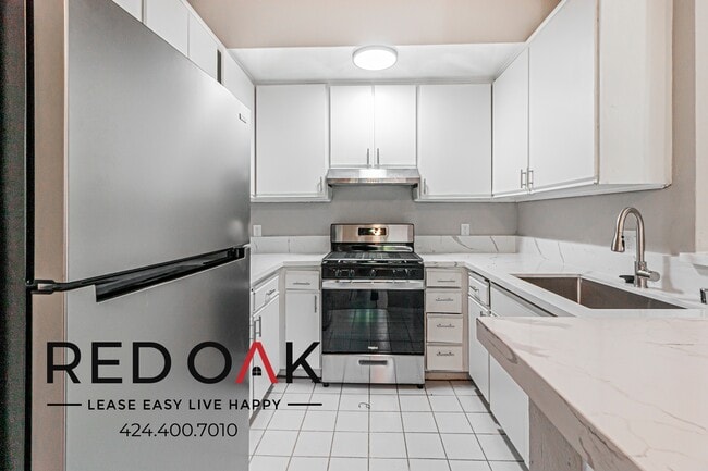 Foto del edificio - 14748 Burbank Blvd