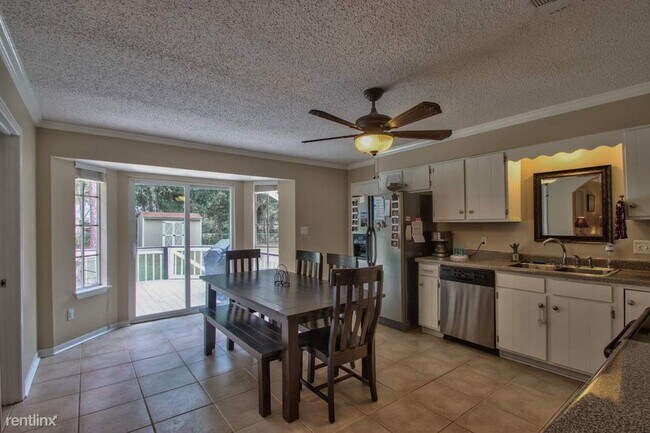 Foto del edificio - Beautiful 3/2 single family home