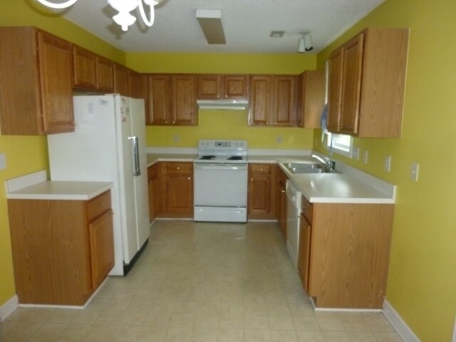 Building Photo - Exclusively Offered by Muse Realty, LLC