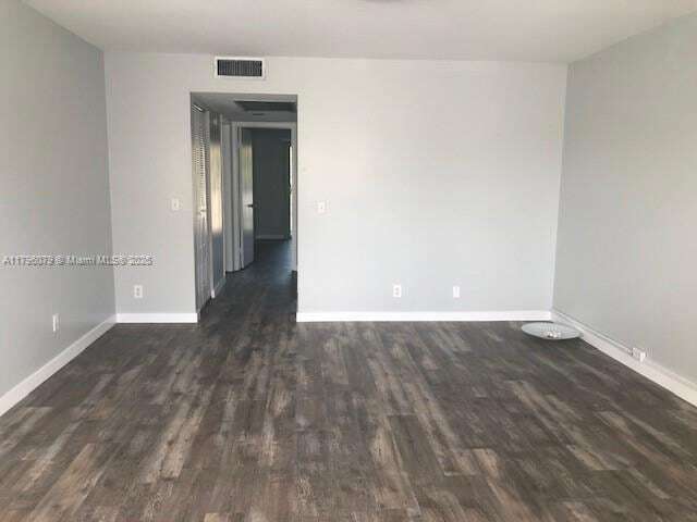 Foto del edificio - 13300 SW 1st St
