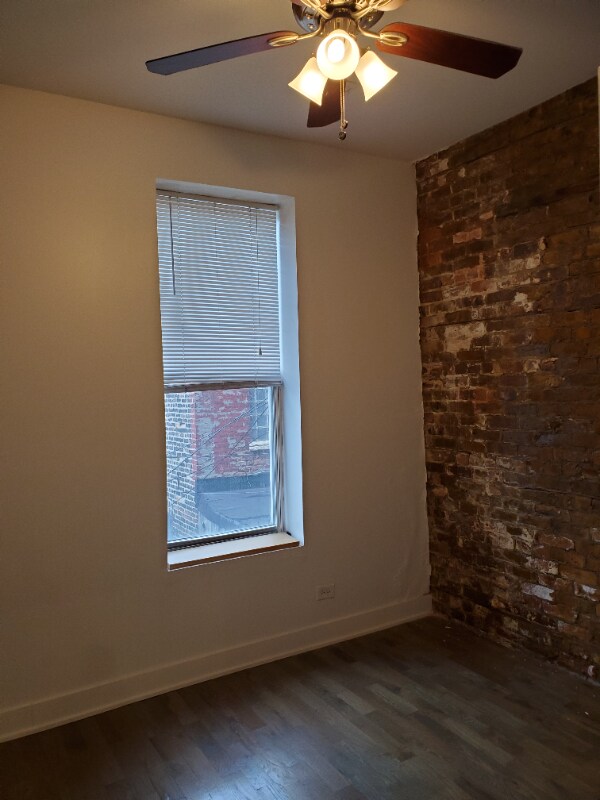 1813 S Ashland Ave Unit 2R, Chicago, IL 60608 Room for Rent in