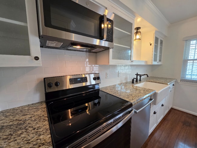 Building Photo - 6469 Burgoyne Dr.