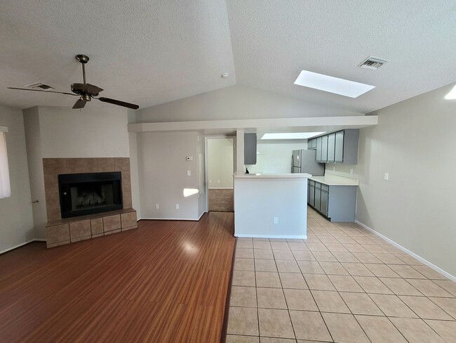 Building Photo - Pacific Sunset Village: Three Bedrom Avail...