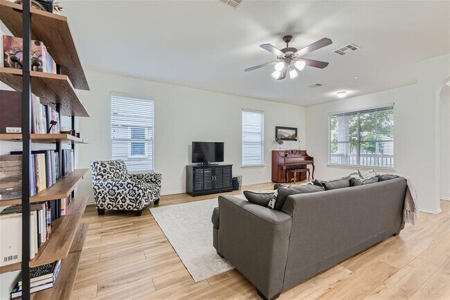 Foto del edificio - 1717 Thompson Trail
