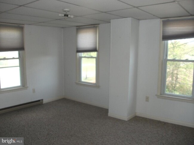 Building Photo - 1091 Mt Pleasant Rd