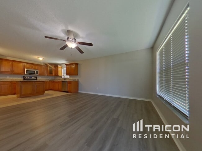 Foto del edificio - 2046 Knollcrest Dr