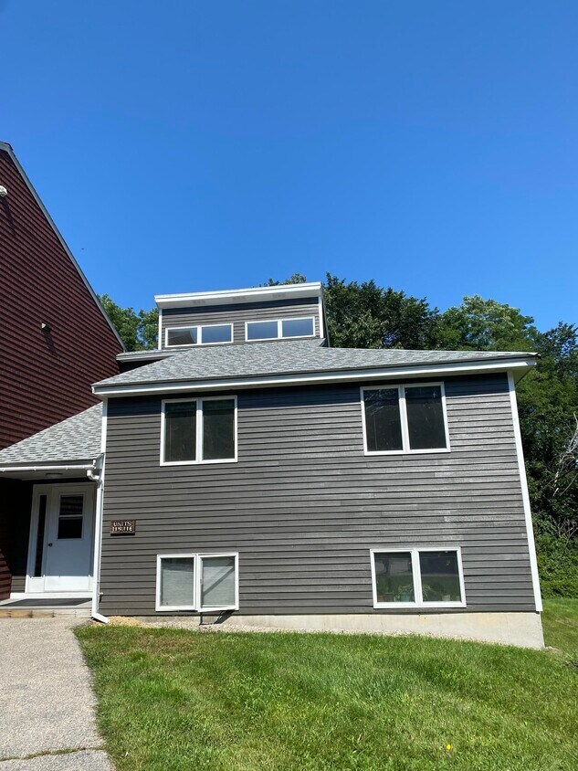 13 Back River Rd Unit 116, Dover, NH 03820 Condo for Rent in Dover