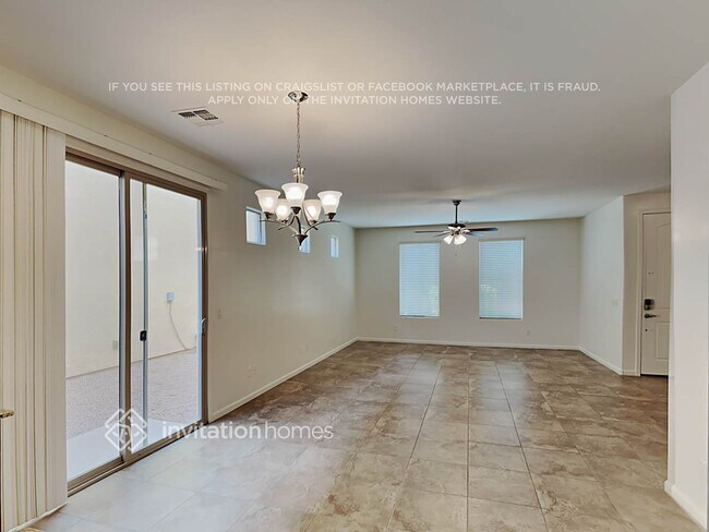 Building Photo - 1473 S Colt Dr