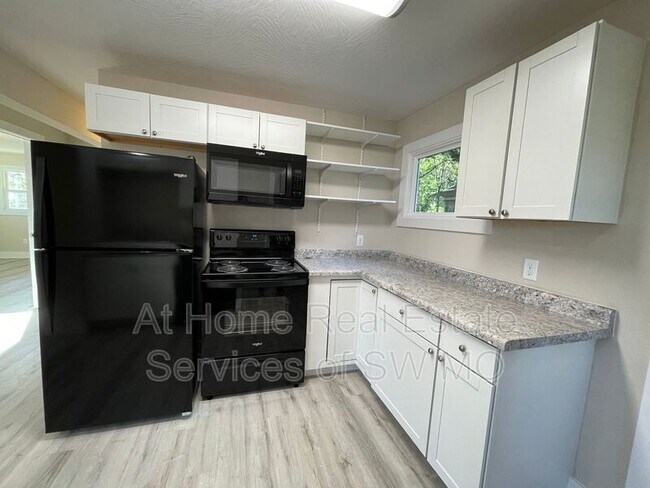 Foto del edificio - 801 N Pickwick Ave